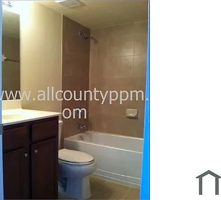 3 bed, $3,000 — Photo 3