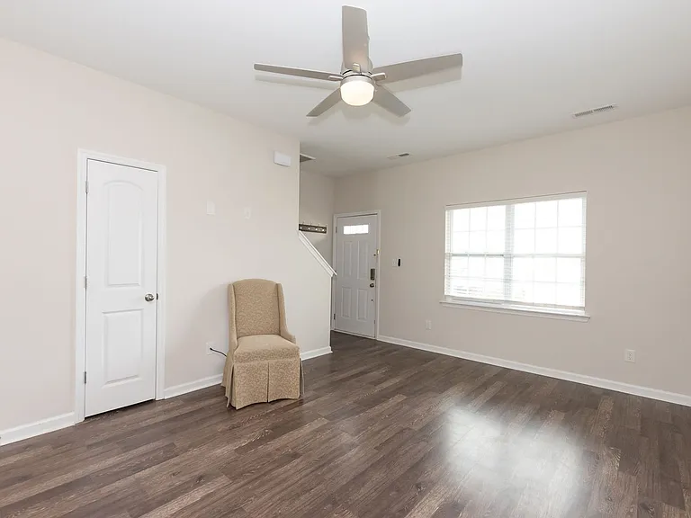 530 Oyster Rock Ln — Photo 9