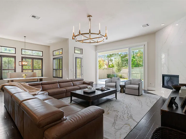 7 Valley Cottage Pl — Photo 10