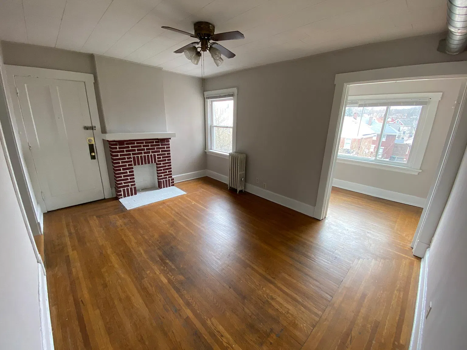 3 bed, $1,650 — Photo 3