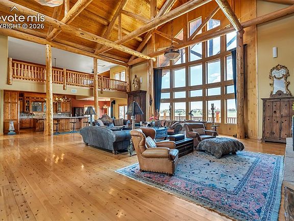 3rd image of 15958 Shadow Mountain Ranch Rd
