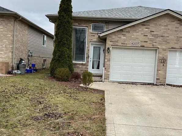 4207 Whiskey Ave, Windsor, ON N9G 3B2