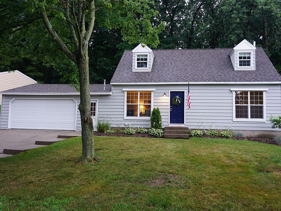 1st image of 10831 Sconcewood Dr SE