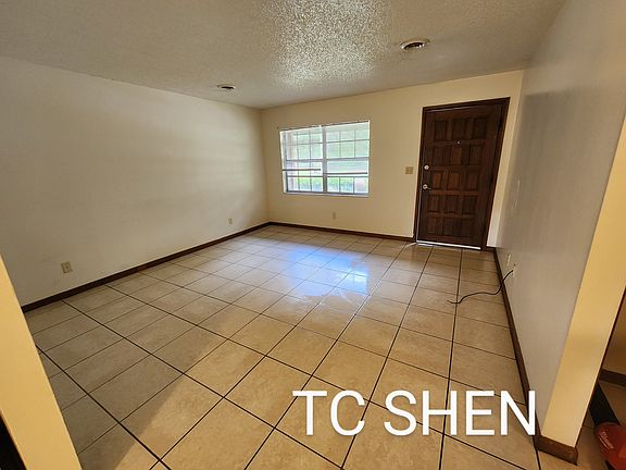 3rd image of 518 NW 26th St #518