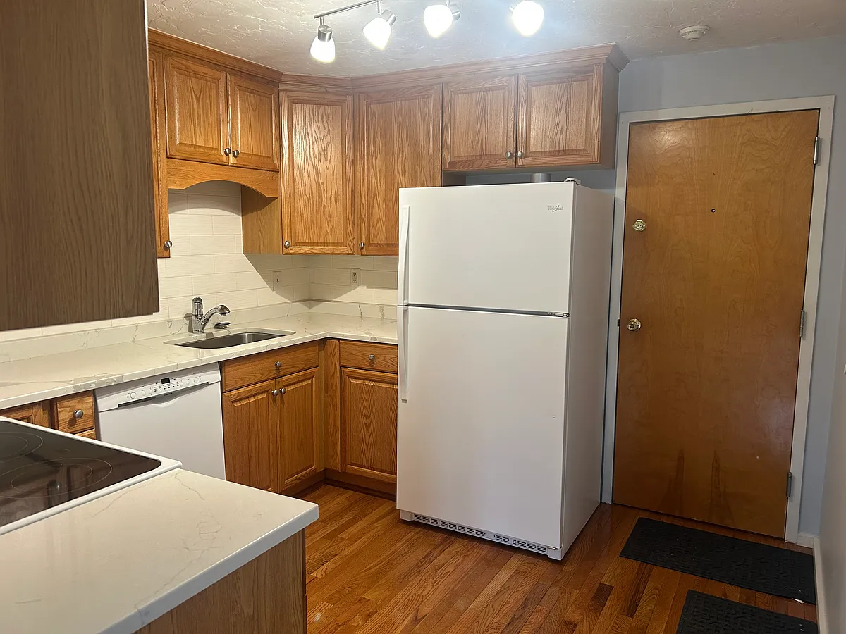 Building Photo - 189 Littleton Rd #66