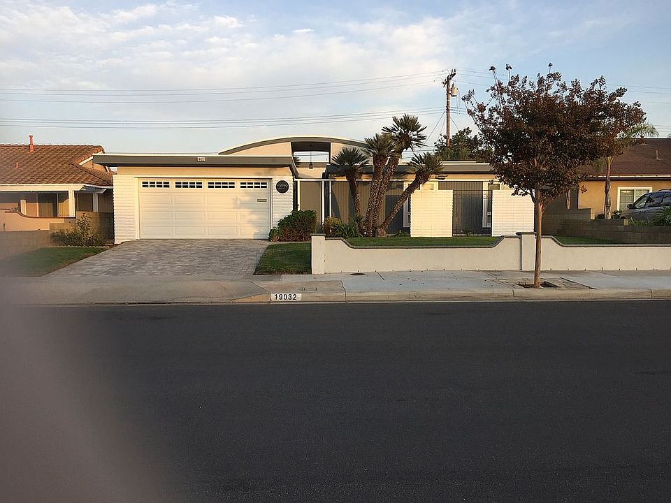 2nd image of 19032 Summerfield Ln