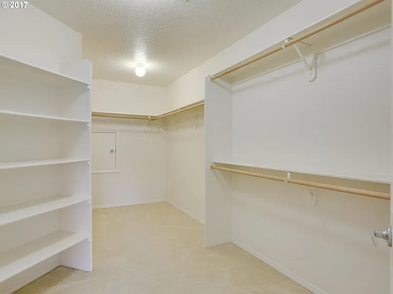 13583 NW Henninger Ln — Photo 19