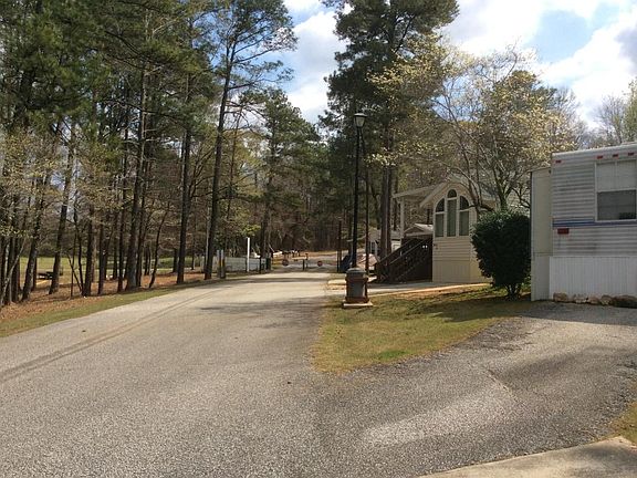 4th image of 51 Ingram Blvd