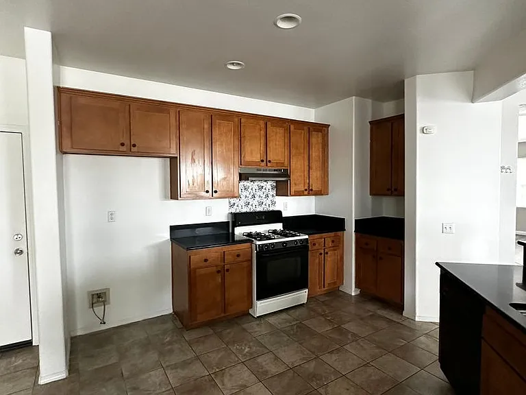 3059 Kalei Ct — Photo 8