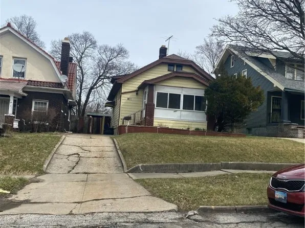 1821 Lampson Rd, Cleveland, OH 44112