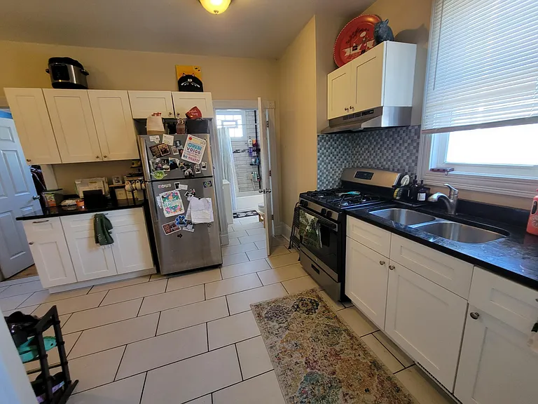 643 Van Buren St NE #1 — Photo 6