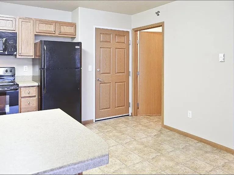 Welcome to Northdale Apartments, where modern convenience meets a welcoming atmosphere. Enjoy a spacious kitchen, abundant natural light, and easy access to nearby amenities. Make your next move todayschedule a tour and see your new home!