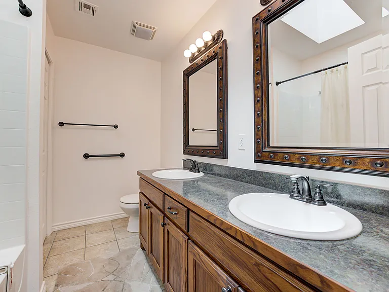 3727 Cedar Ridge Dr — Photo 24