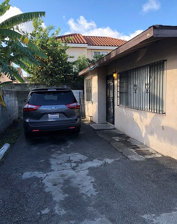 1st image of 11144 1/2 Dodson St