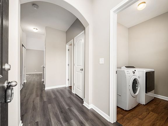 2nd image of 5507 Eagle River Dr