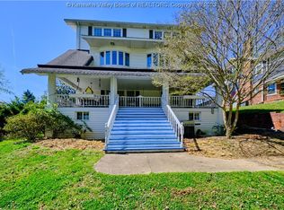 915 Edgewood Dr, Charleston, WV 25302