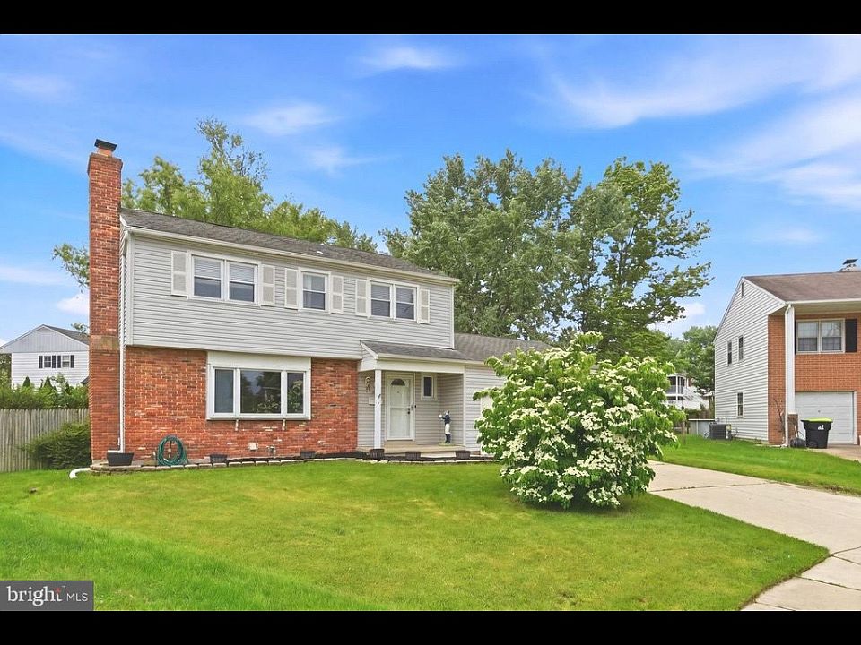 1st image of 203 Kane Ct
