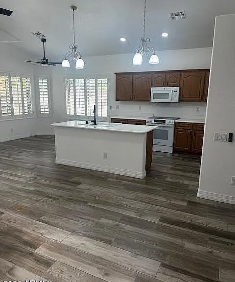 2432 E Cielo Grande Ave — Photo 5