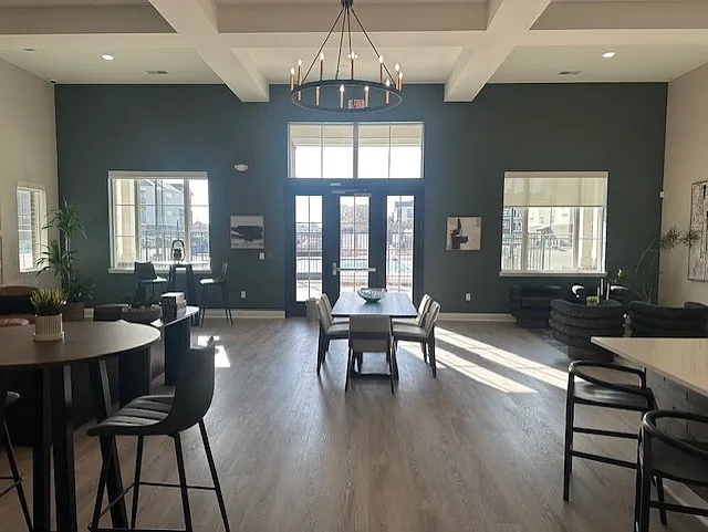 White Pines Apartment Homes — Photo 4