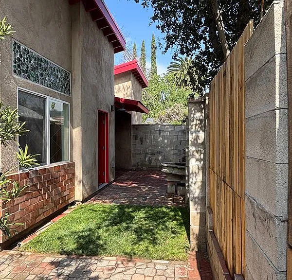 1802 N Raymond Ave — Photo 26