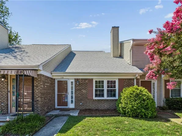 118 Cypress Xing, Yorktown, VA 23692