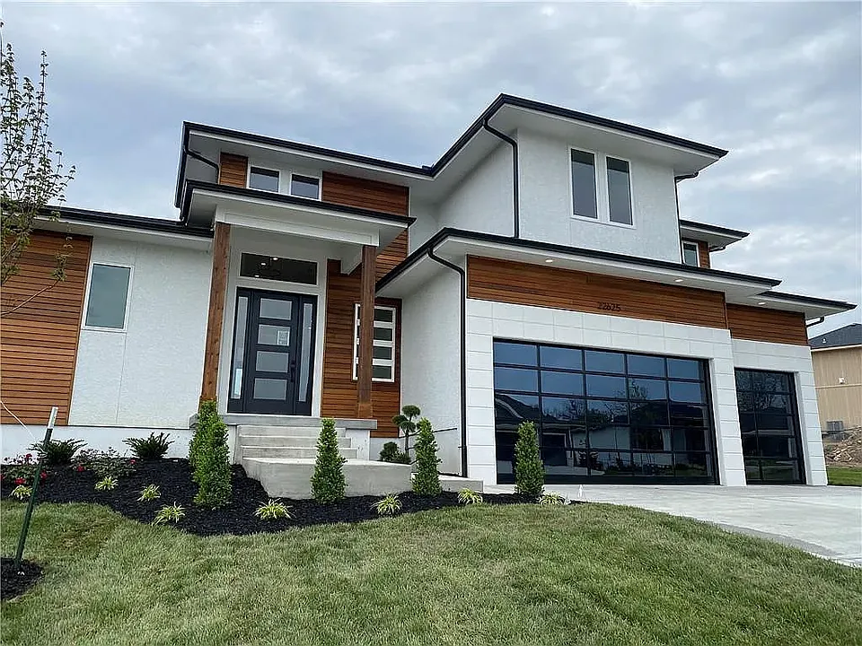 22625 W 87th Ter