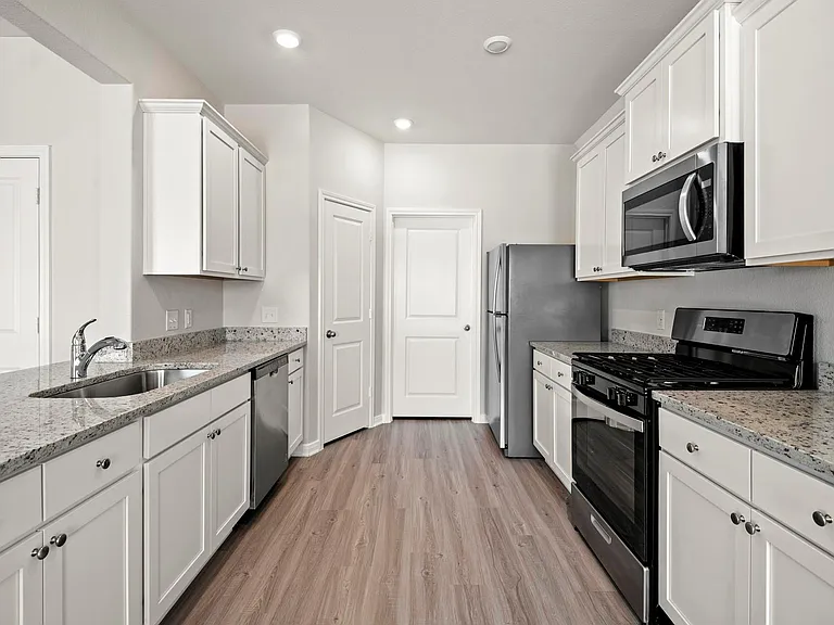 15646 Honey Cove Dr — Photo 3
