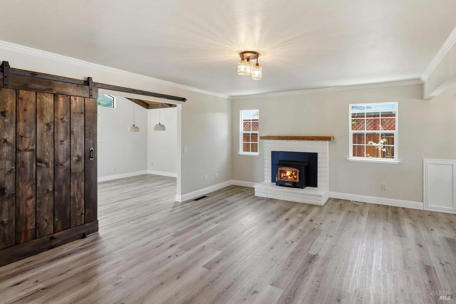440 Eastwood Drive - Photo 6