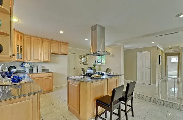 1034 Wallace Dr — Photo 8