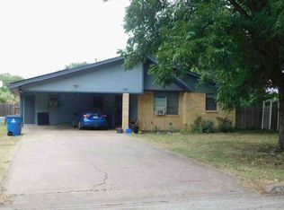 204 Circle Dr, Winters, TX 79567