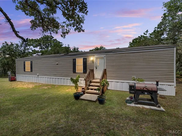 9088 S Berkshire Ave, Inverness, FL 34452