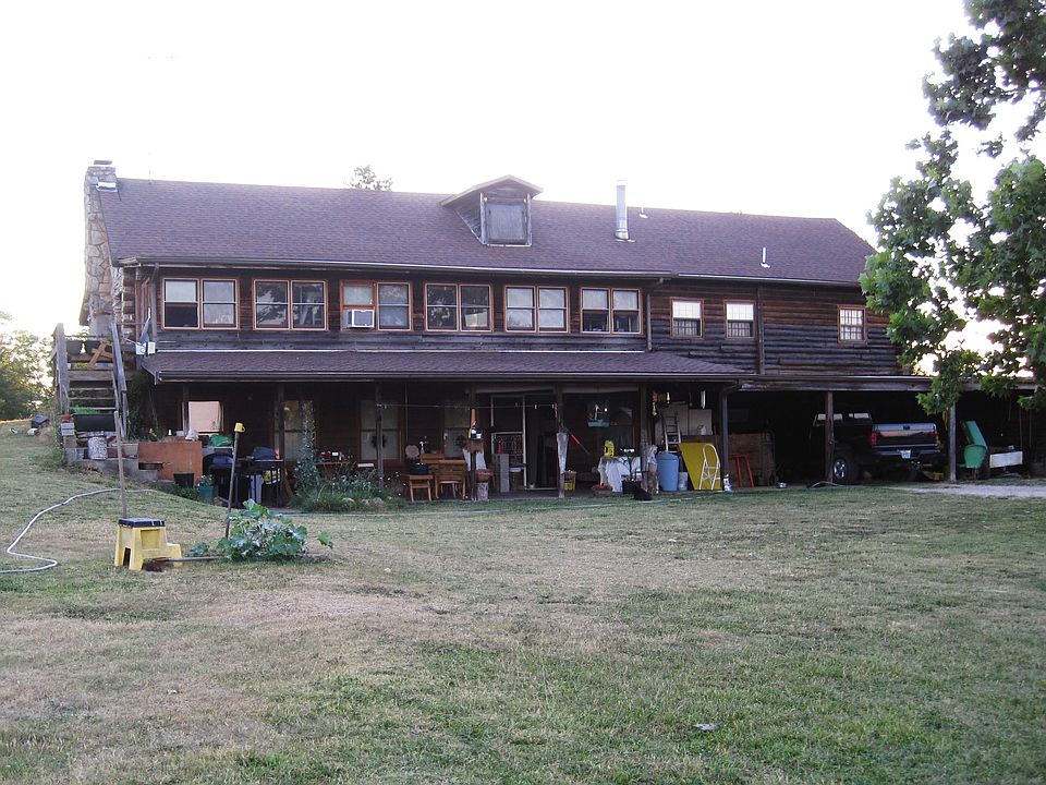 1st image of 684 Henson Dr