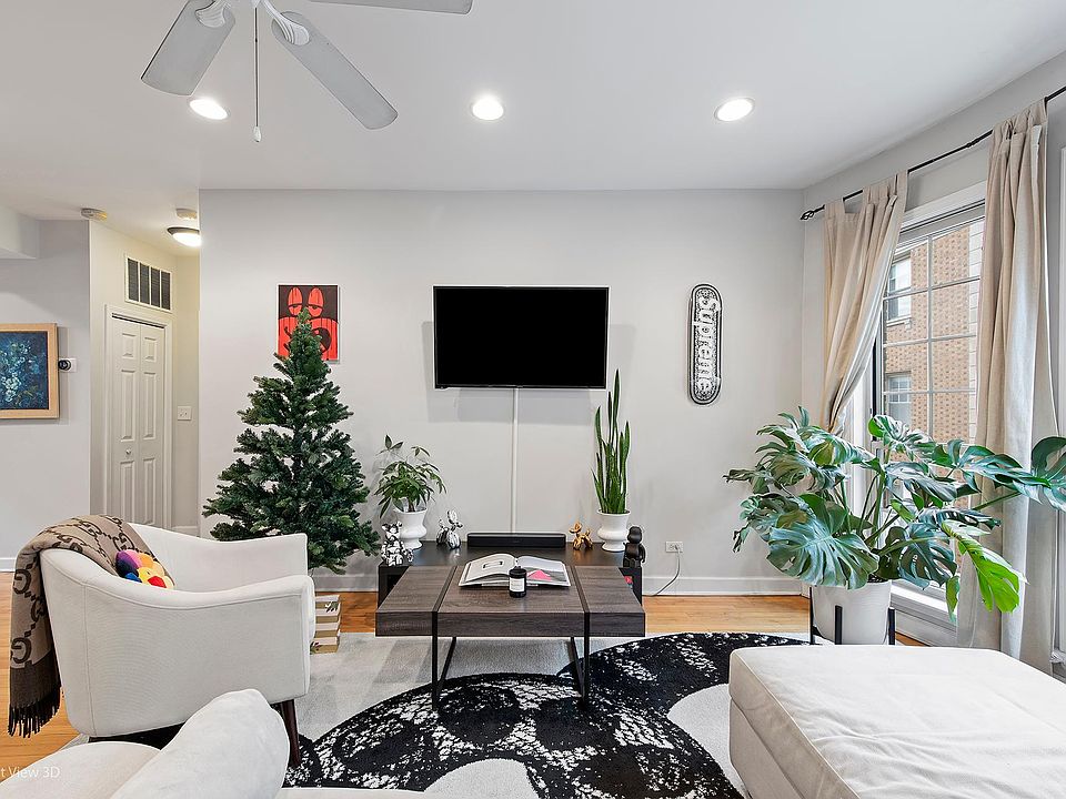 1st image of 1522 W Fargo Ave #2N