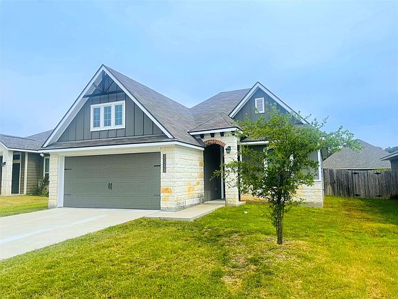 3rd image of 2111 Polmont Dr