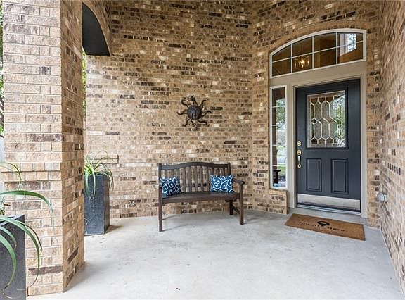 3rd image of 7132 Tanaqua Ln