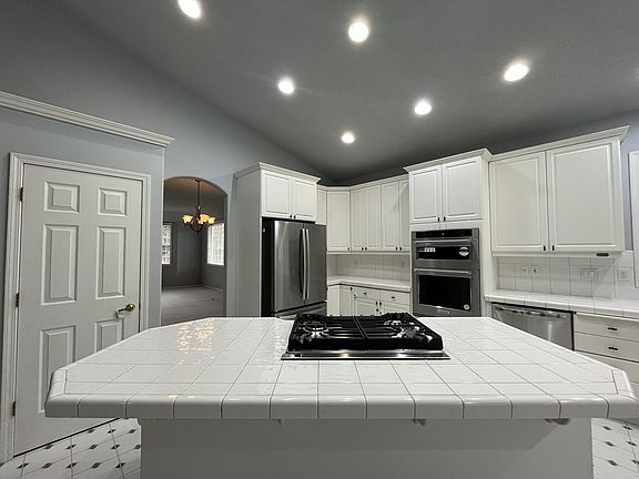 5th image of 14785 SE 132nd Ave