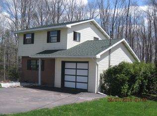 3590 Aberdeen Rd, Madison Township, PA 18444