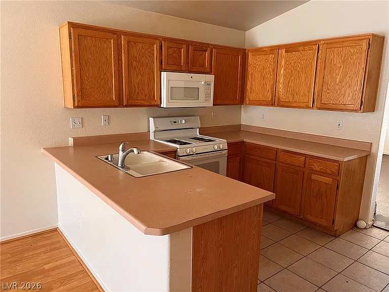 2505 Morocco Ave — Photo 3
