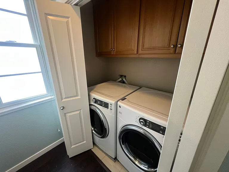 221 Geary Way — Photo 12