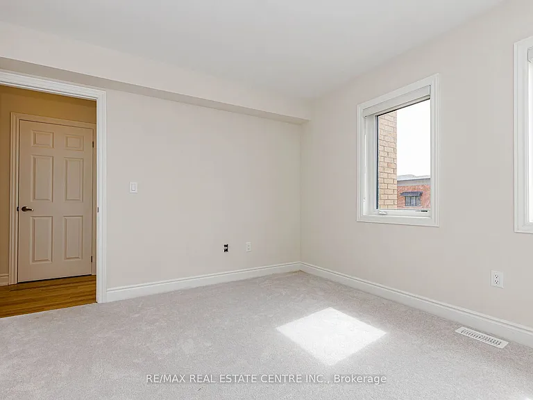 3 Marvin Ave — Photo 36