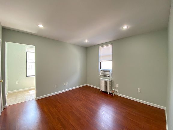 Bedroom #1