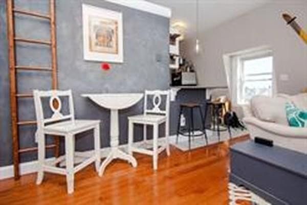 1st image of 539 E 4th St #2