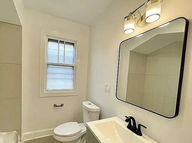 5801 N Richmond St #1 — Photo 16