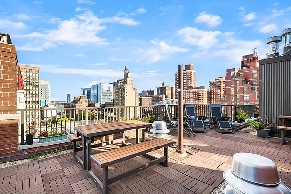 Rented by Brown Harris Stevens | media 14