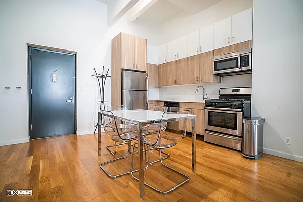 Rented by Citi Habitats | media 50