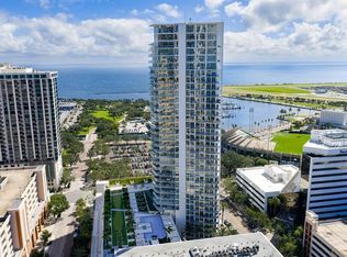 175 1st St S APT 1603, Saint Petersburg, FL 33701