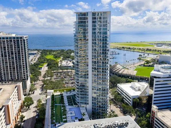175 1st St S APT 1603, Saint Petersburg, FL 33701