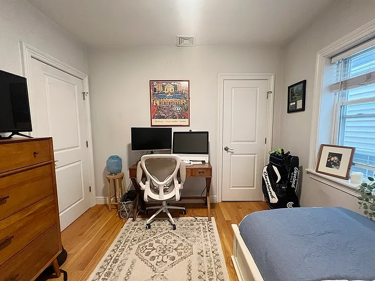 214 E Eagle St #6 — Photo 13
