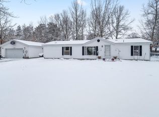 6840 Pembrook Ave, Indian River, MI 49749