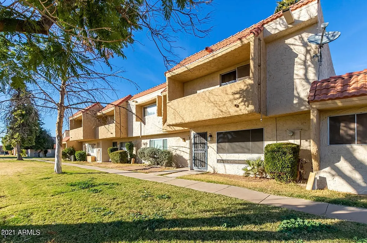 Building Photo - 4759 W Marlette Ave